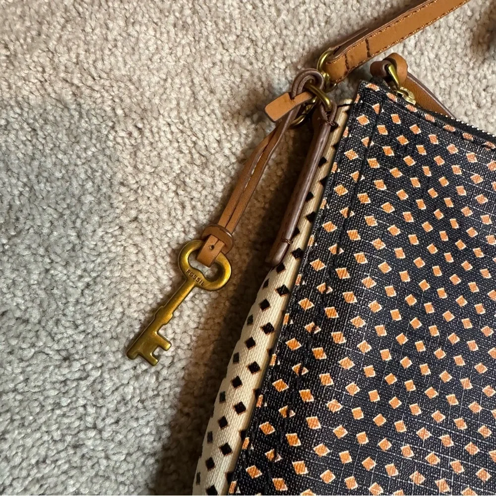 Fossil Emma Crossbody Adjustable Strap - Picture 3 of 8